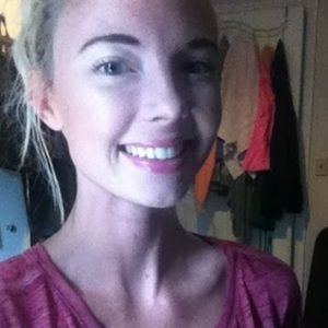 Meet your Posher, Kelli